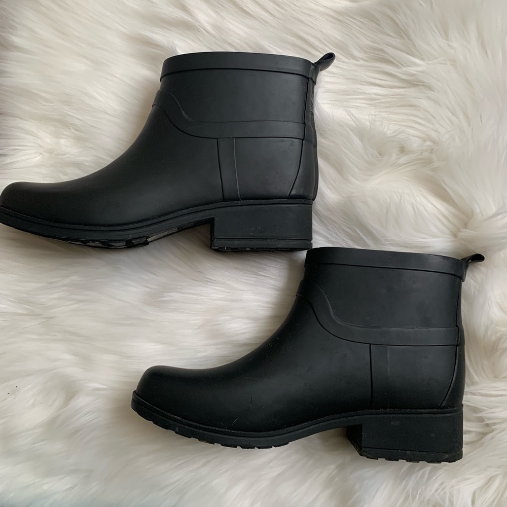 Lucky Brand Rebeka Black Ankle Rain Boots - Picture 2 of 8